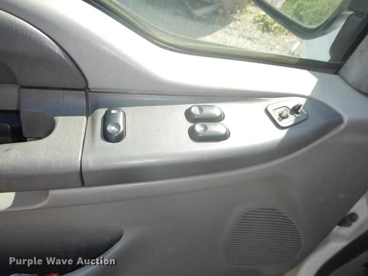 image for item DB6102 2003 Ford F250 Super Duty XLT utility bed pickup truck