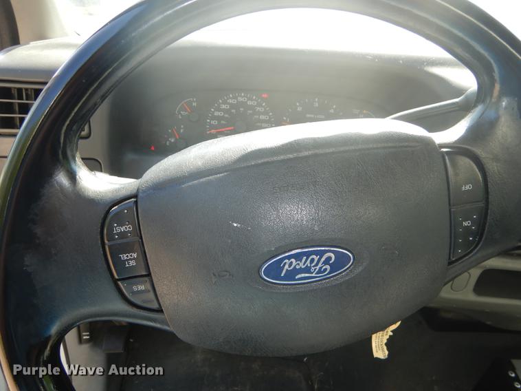 image for item DB6102 2003 Ford F250 Super Duty XLT utility bed pickup truck