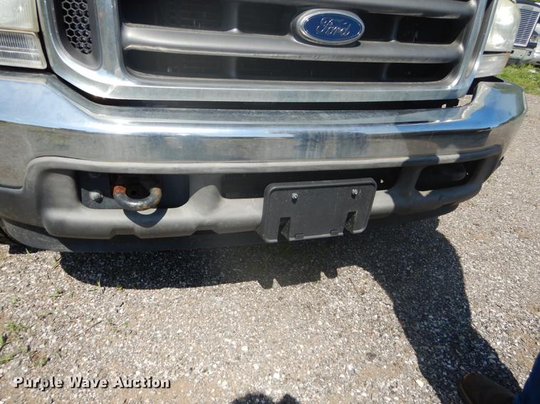 image for item DB6102 2003 Ford F250 Super Duty XLT utility bed pickup truck