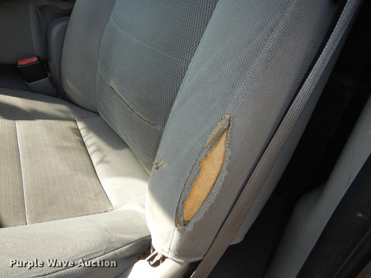 image for item DB6103 2004 Ford F250 Super Duty XLT utility bed pickup truck