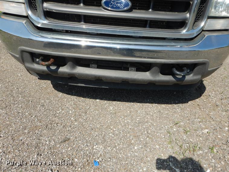 image for item DB6103 2004 Ford F250 Super Duty XLT utility bed pickup truck