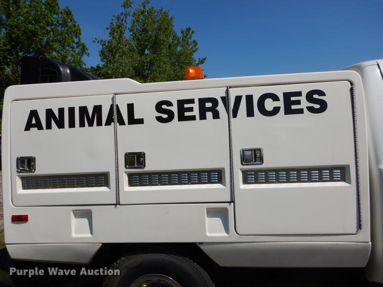 image for item DB6103 2004 Ford F250 Super Duty XLT utility bed pickup truck