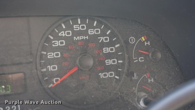 image for item DB6104 2005 Ford F350 Super Duty XL Crew Cab pickup truck