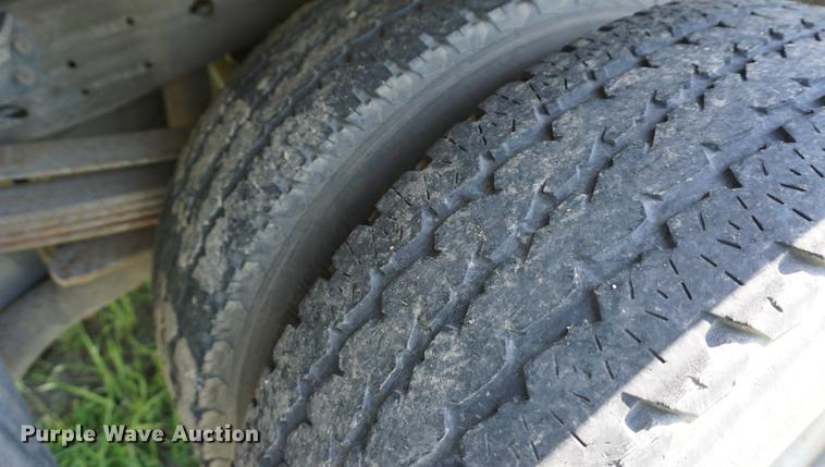 image for item DB6104 2005 Ford F350 Super Duty XL Crew Cab pickup truck