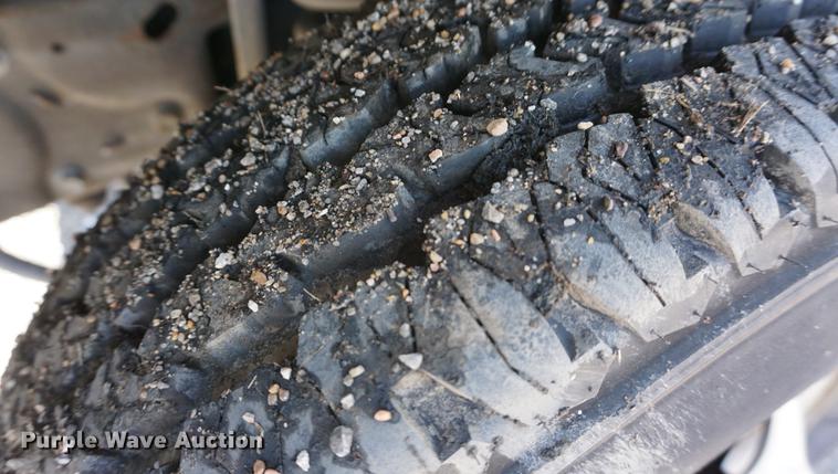 image for item DB6104 2005 Ford F350 Super Duty XL Crew Cab pickup truck