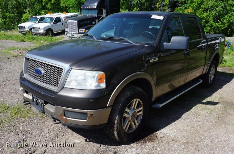 image for item DB6105 2005 Ford F150 Lariat SuperCrew pickup truck