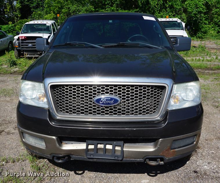 image for item DB6105 2005 Ford F150 Lariat SuperCrew pickup truck