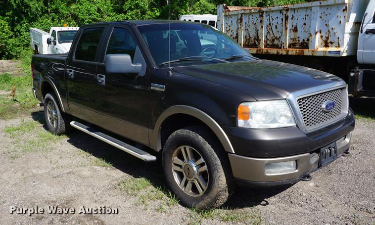 image for item DB6105 2005 Ford F150 Lariat SuperCrew pickup truck