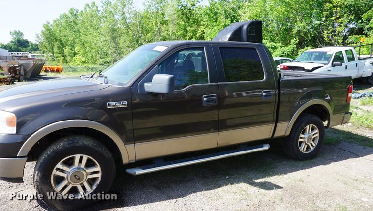 image for item DB6105 2005 Ford F150 Lariat SuperCrew pickup truck