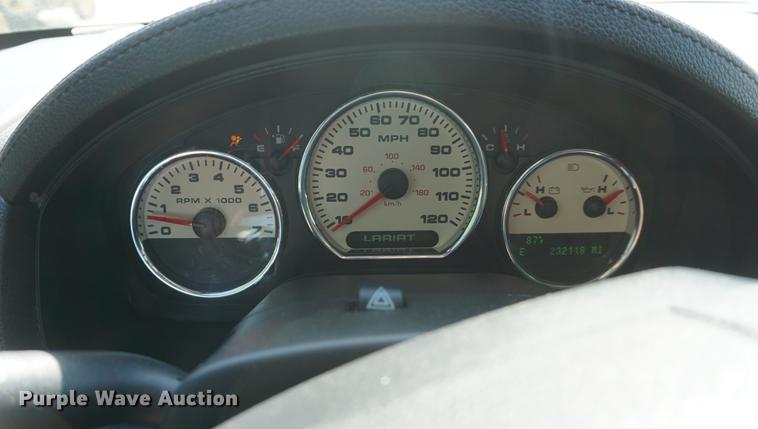 image for item DB6105 2005 Ford F150 Lariat SuperCrew pickup truck