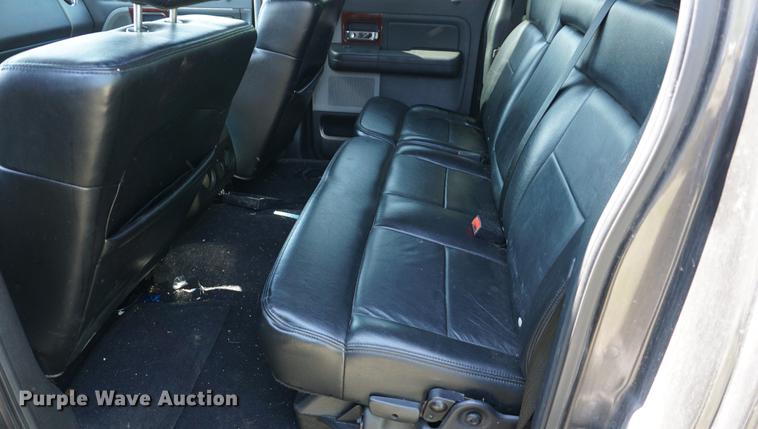 image for item DB6105 2005 Ford F150 Lariat SuperCrew pickup truck