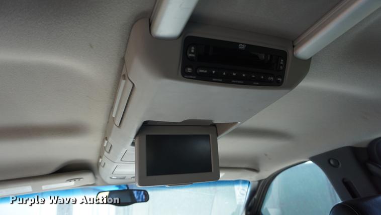 image for item DB6105 2005 Ford F150 Lariat SuperCrew pickup truck