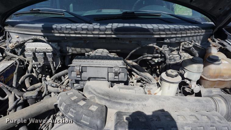 image for item DB6105 2005 Ford F150 Lariat SuperCrew pickup truck