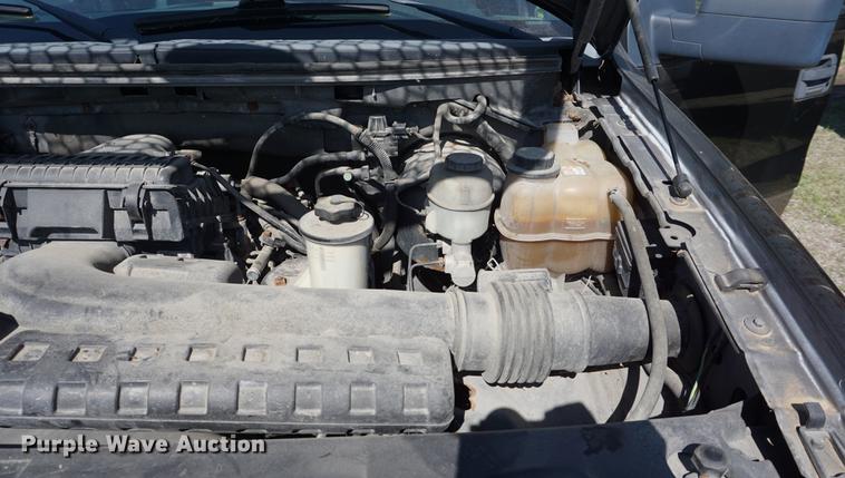 image for item DB6105 2005 Ford F150 Lariat SuperCrew pickup truck