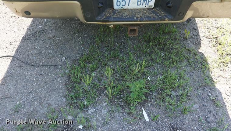 image for item DB6105 2005 Ford F150 Lariat SuperCrew pickup truck