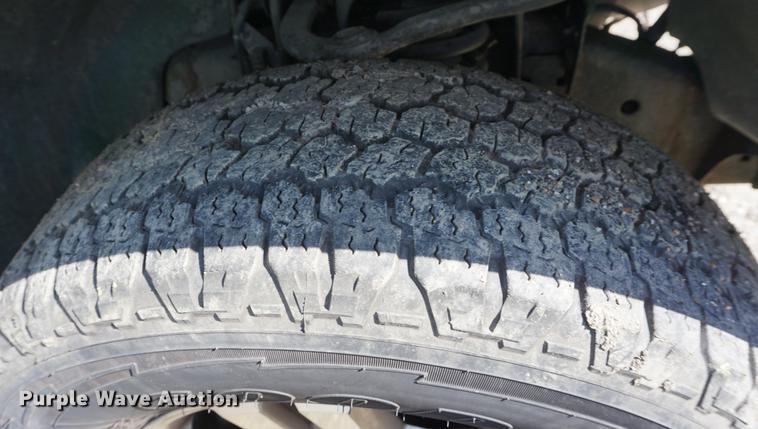 image for item DB6105 2005 Ford F150 Lariat SuperCrew pickup truck