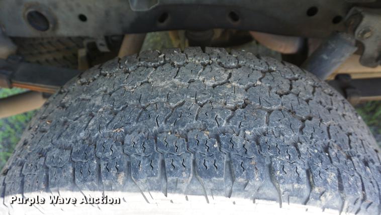 image for item DB6105 2005 Ford F150 Lariat SuperCrew pickup truck