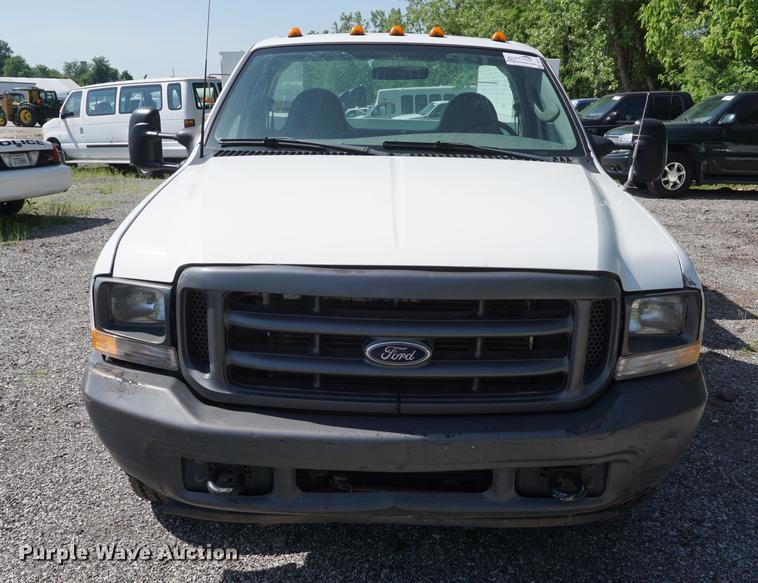 image for item DB6107 2003 Ford F350 Super Duty XL utility bed pickup truck