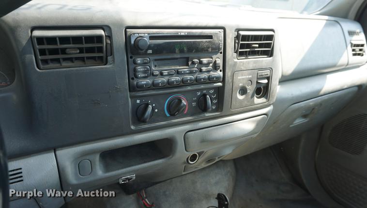 image for item DB6107 2003 Ford F350 Super Duty XL utility bed pickup truck