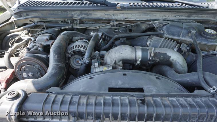 image for item DB6107 2003 Ford F350 Super Duty XL utility bed pickup truck