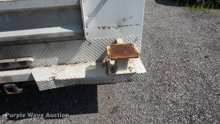 image for item DB6107 2003 Ford F350 Super Duty XL utility bed pickup truck