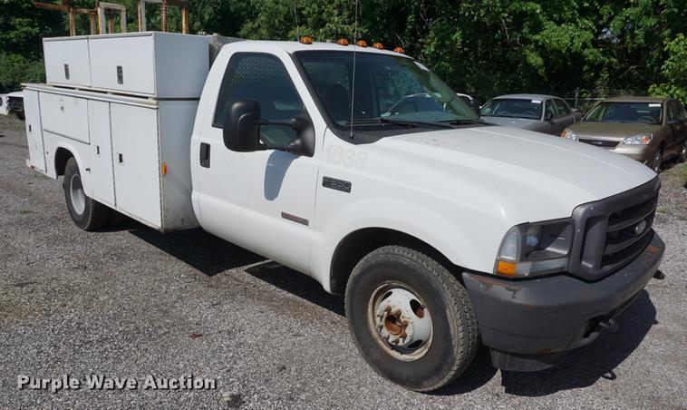 image for item DB6108 2004 Ford F350 Super Duty XL utility bed pickup truck