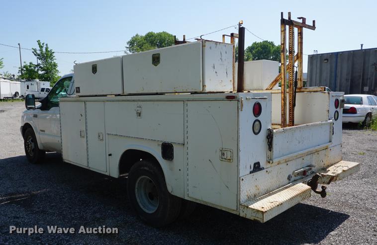 image for item DB6108 2004 Ford F350 Super Duty XL utility bed pickup truck