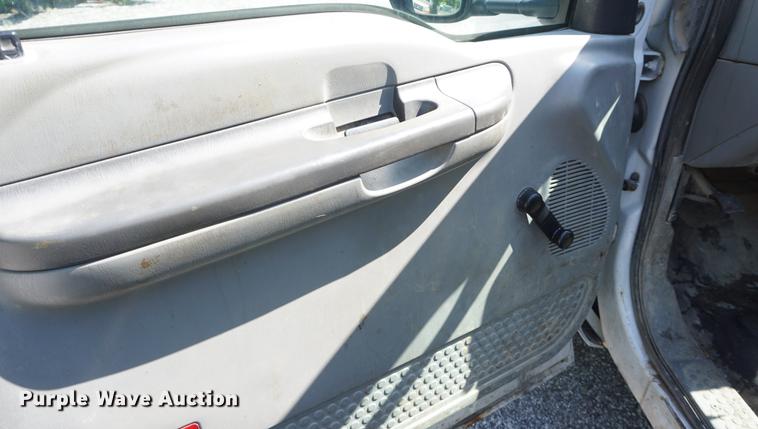 image for item DB6108 2004 Ford F350 Super Duty XL utility bed pickup truck