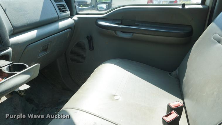 image for item DB6108 2004 Ford F350 Super Duty XL utility bed pickup truck