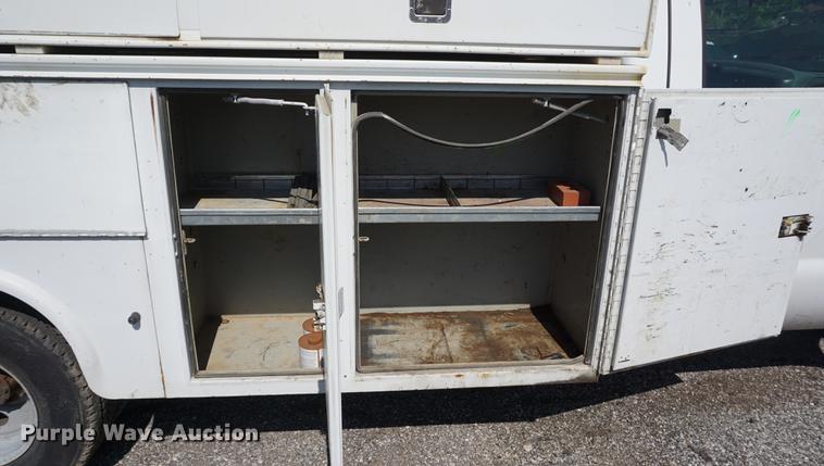 image for item DB6108 2004 Ford F350 Super Duty XL utility bed pickup truck