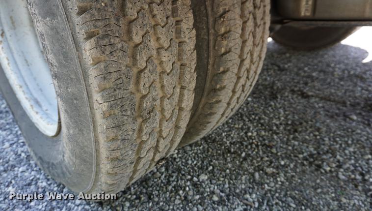 image for item DB6108 2004 Ford F350 Super Duty XL utility bed pickup truck