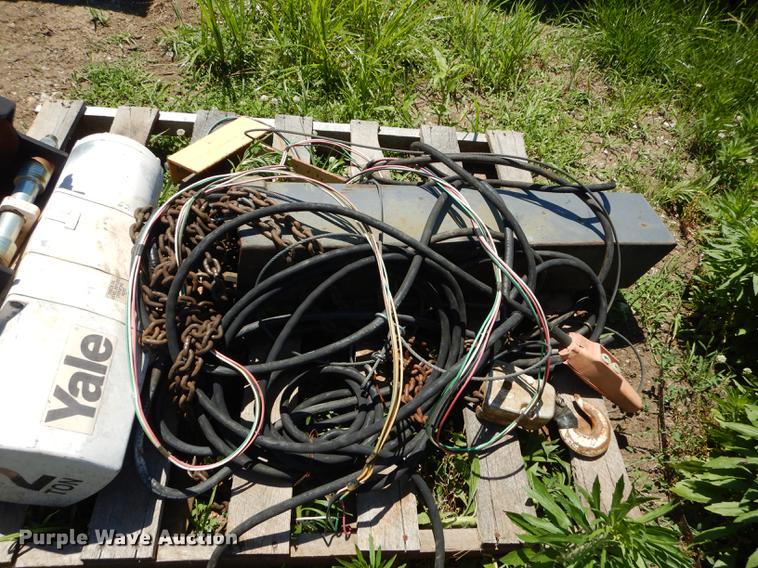 image for item DB8466 Gorbel crane