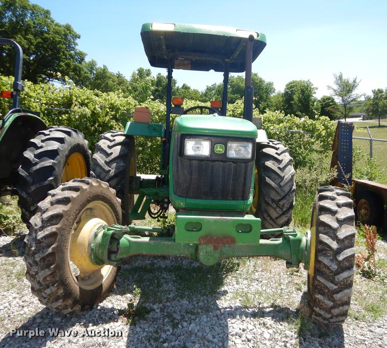 image for item DB8471 2009 John Deere 5065E tractor