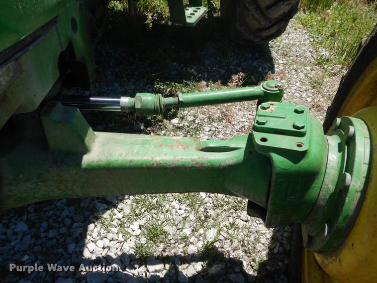 image for item DB8471 2009 John Deere 5065E tractor