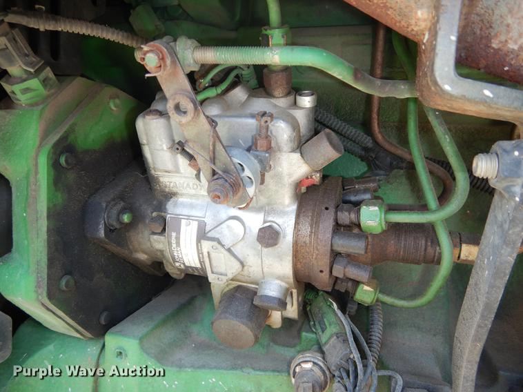 image for item DB8471 2009 John Deere 5065E tractor