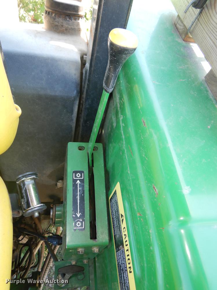 image for item DB8471 2009 John Deere 5065E tractor