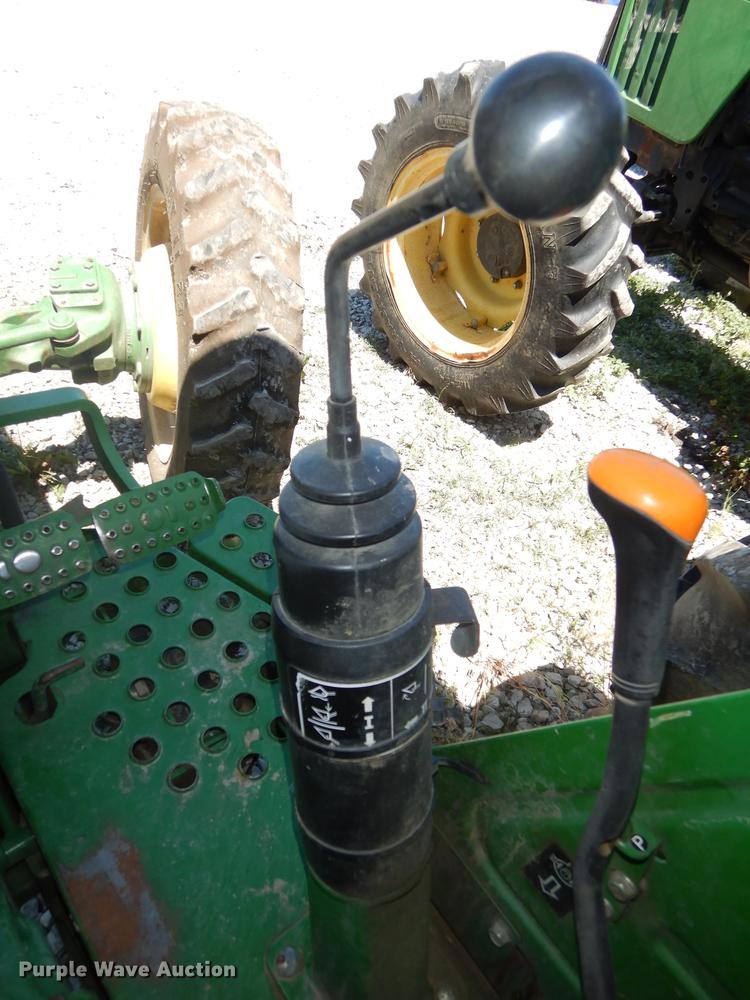 image for item DB8471 2009 John Deere 5065E tractor