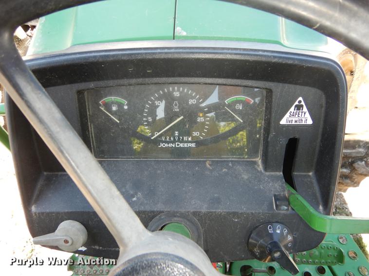 image for item DB8471 2009 John Deere 5065E tractor