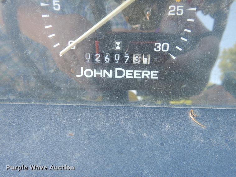 image for item DB8471 2009 John Deere 5065E tractor