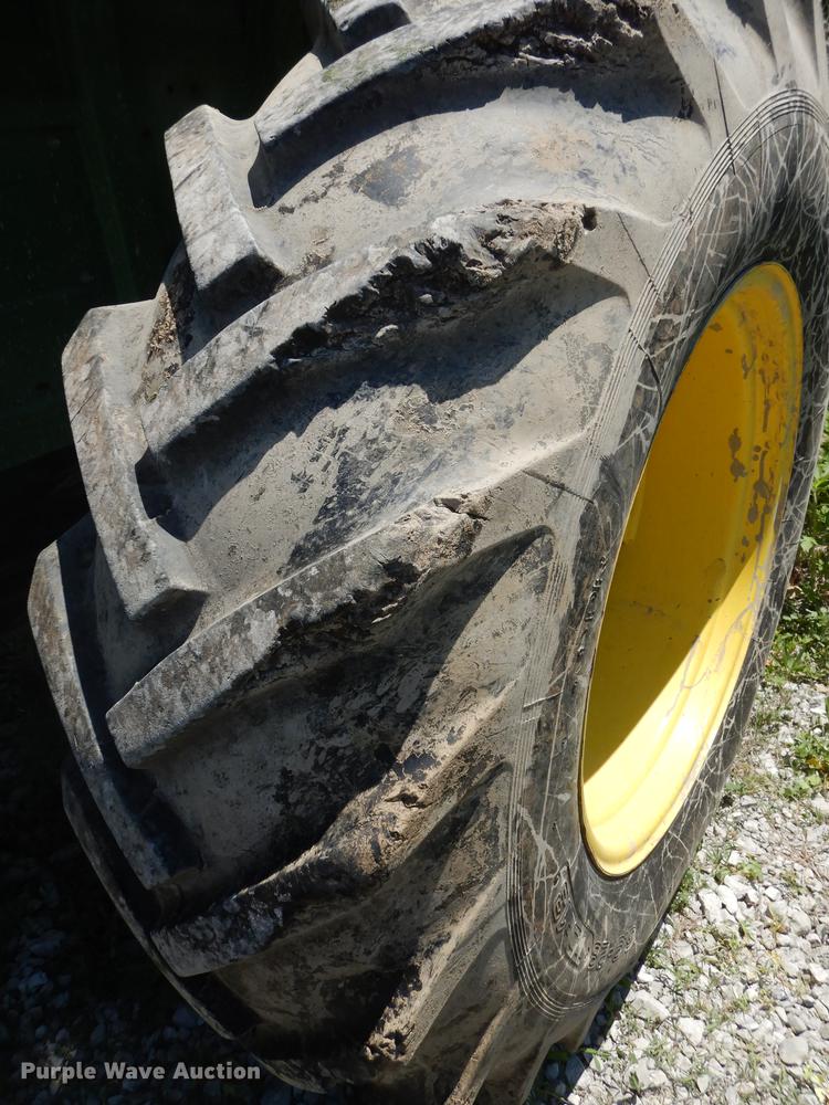 image for item DB8471 2009 John Deere 5065E tractor