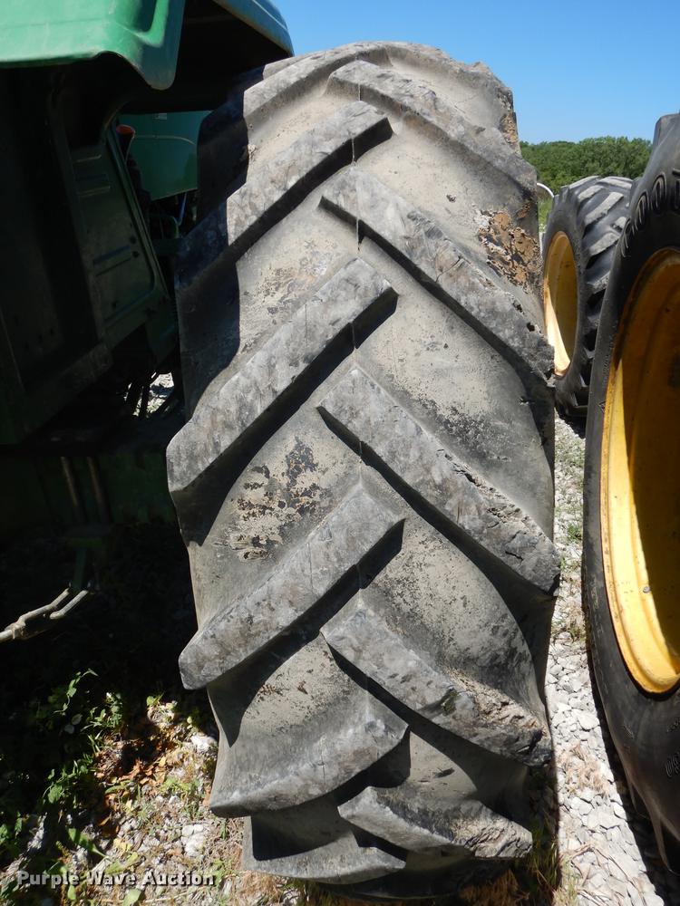 image for item DB8471 2009 John Deere 5065E tractor