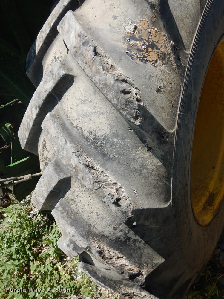 image for item DB8471 2009 John Deere 5065E tractor