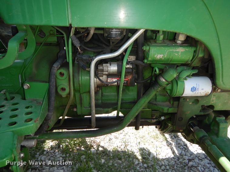 image for item DB8471 2009 John Deere 5065E tractor