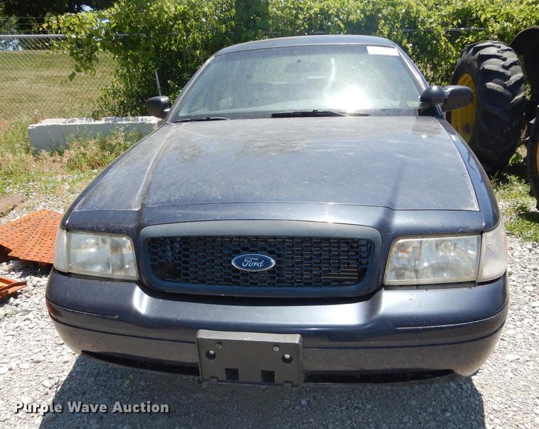 image for item DB8473 2002 Ford Crown Victoria Police Interceptor