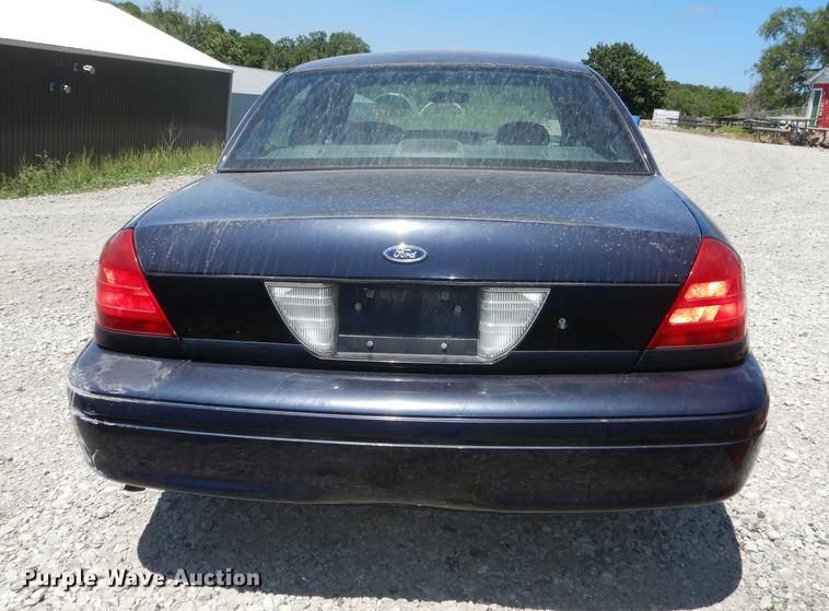 image for item DB8473 2002 Ford Crown Victoria Police Interceptor