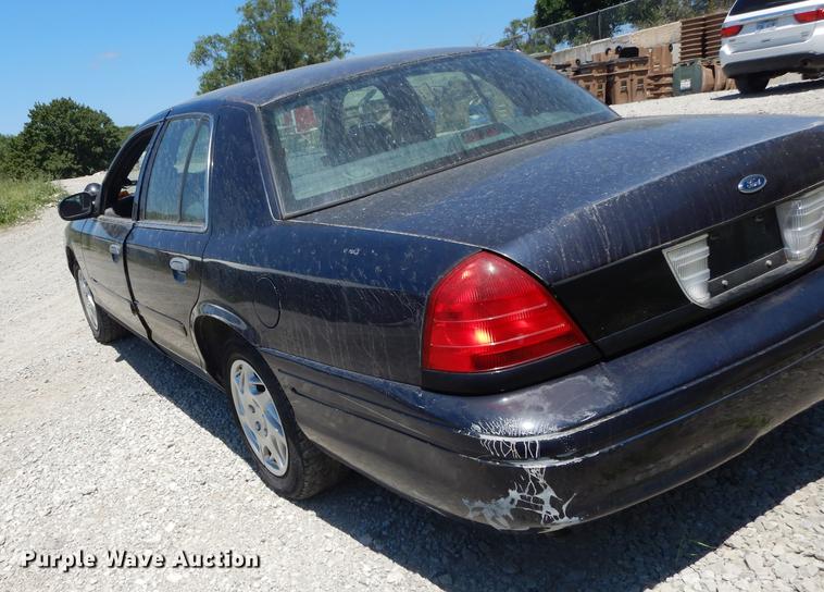 image for item DB8473 2002 Ford Crown Victoria Police Interceptor