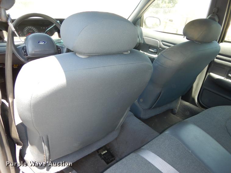 image for item DB8473 2002 Ford Crown Victoria Police Interceptor