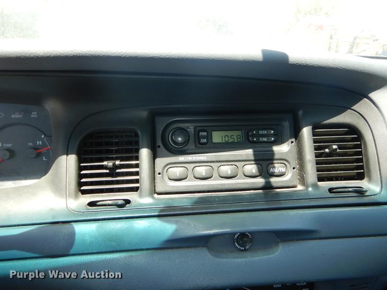 image for item DB8473 2002 Ford Crown Victoria Police Interceptor