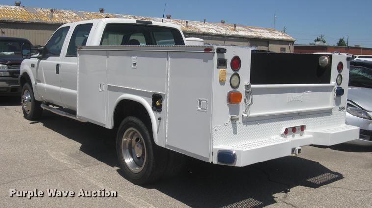 image for item DC2267 2003 Ford F550 Super Duty XL Crew Cab utility truck