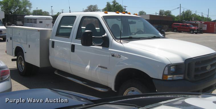 image for item DC2267 2003 Ford F550 Super Duty XL Crew Cab utility truck